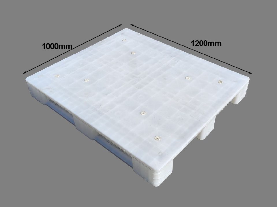 1210 food & medical plastic pallet showcase 1