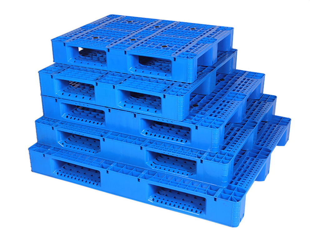 From Wooden to Plastic Pallets: A Practical Guide to Warehouse Storage Upgrades